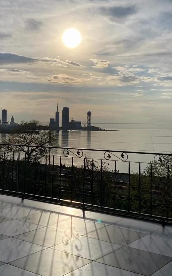 Merab House Batumi Kültér fotó