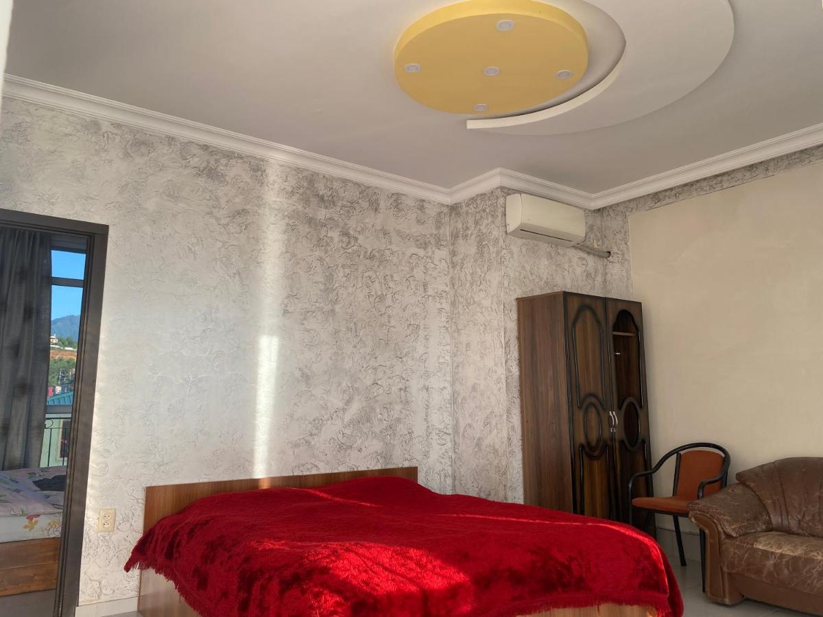 Merab House Batumi Kültér fotó