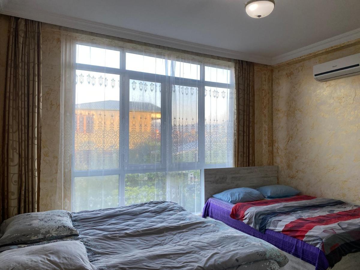 Merab House Batumi Kültér fotó