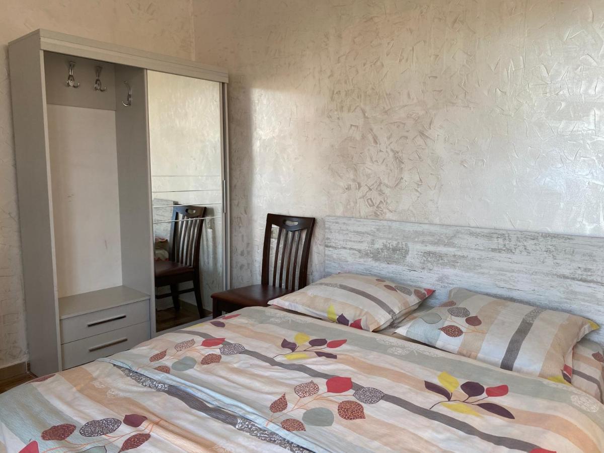 Merab House Batumi Kültér fotó