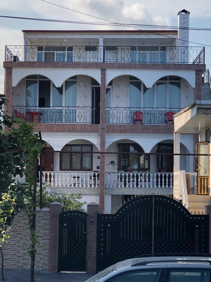 Merab House Batumi Kültér fotó