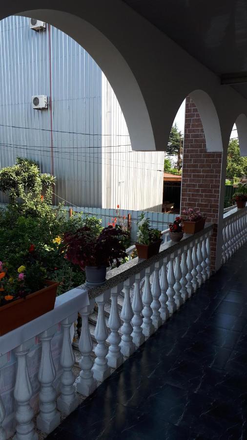 Merab House Batumi Kültér fotó